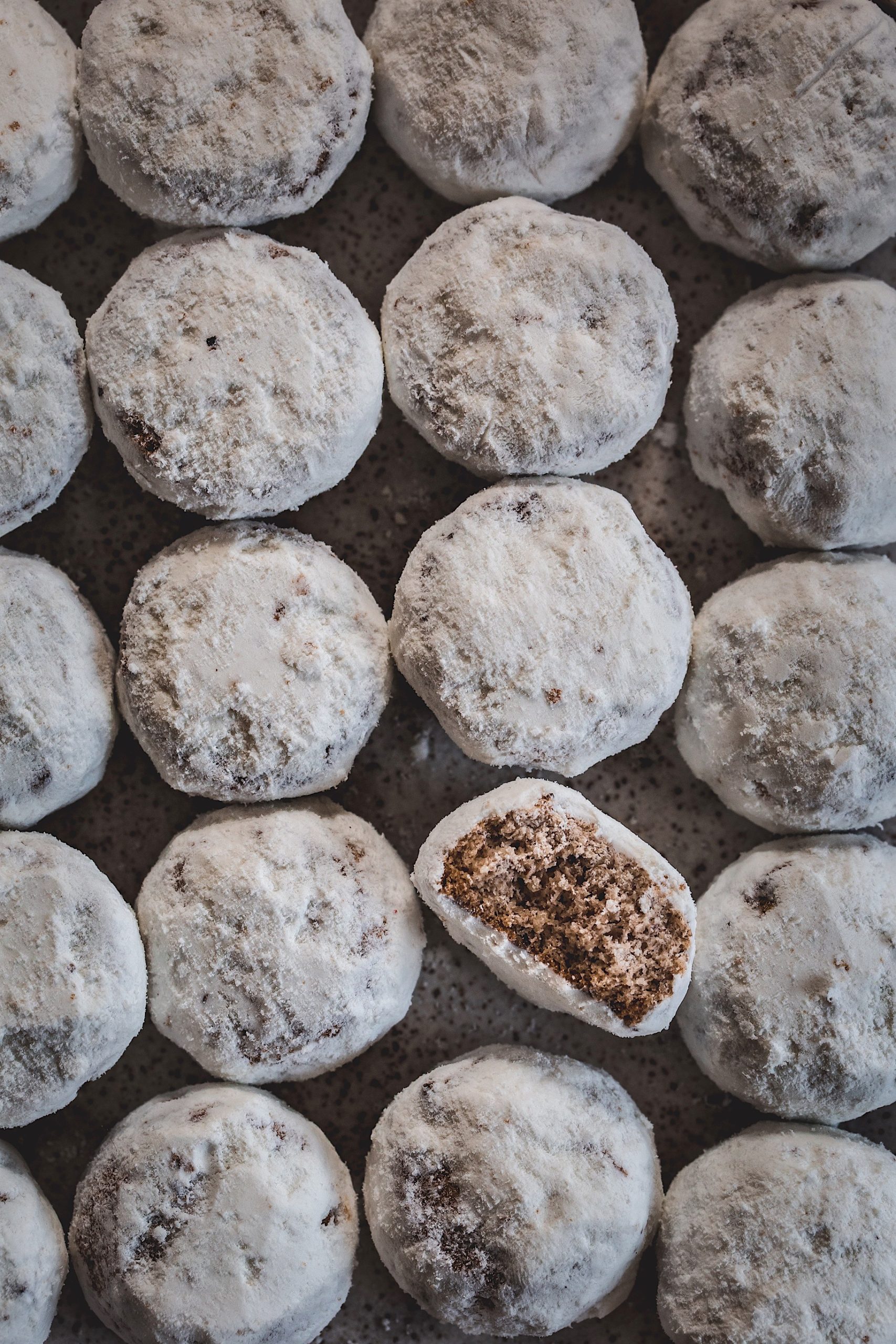 How to Make Homemade Danish Wedding Cookies
