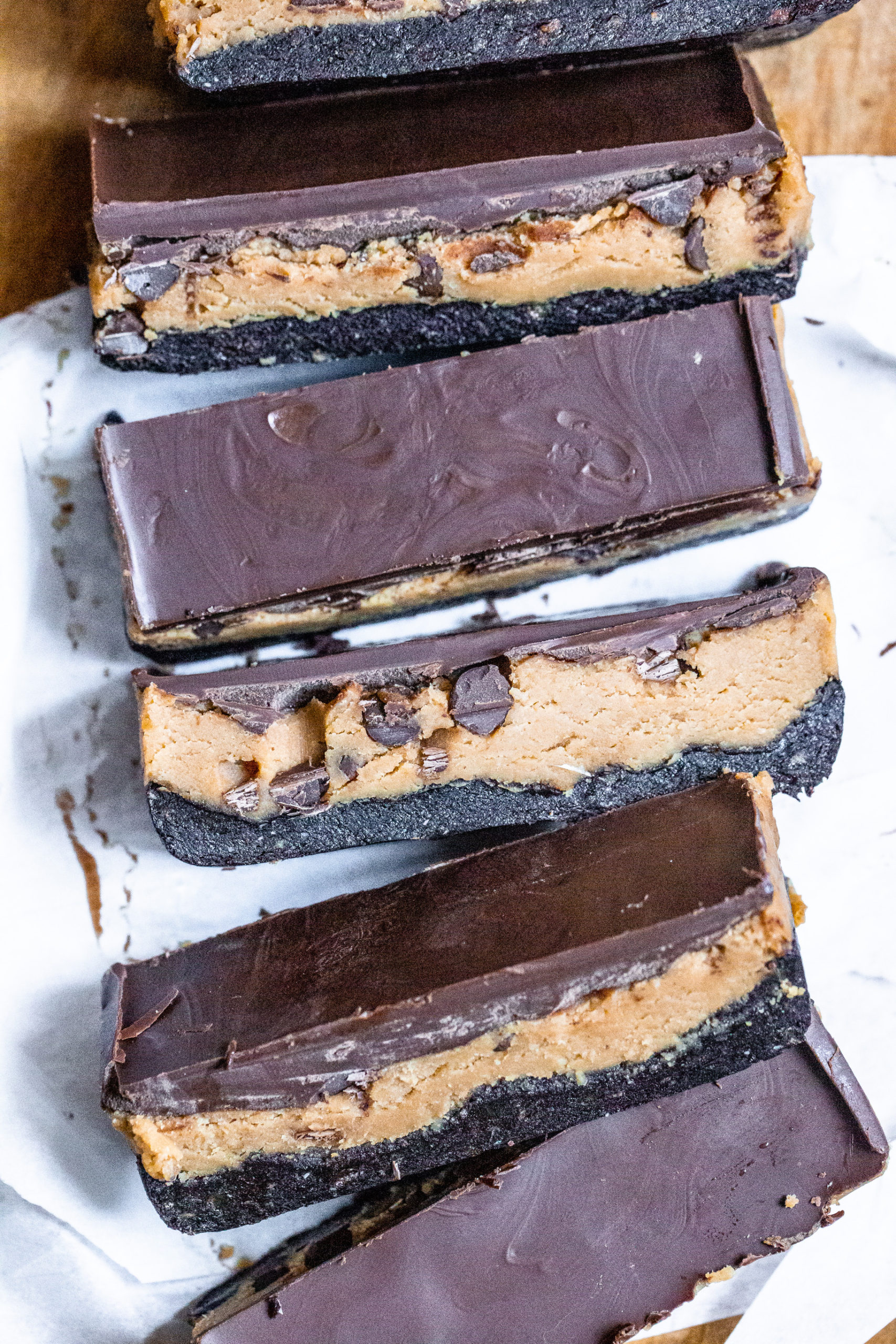 Healthy Peanut Butter Chocolate Chip Cookie Dough Bars