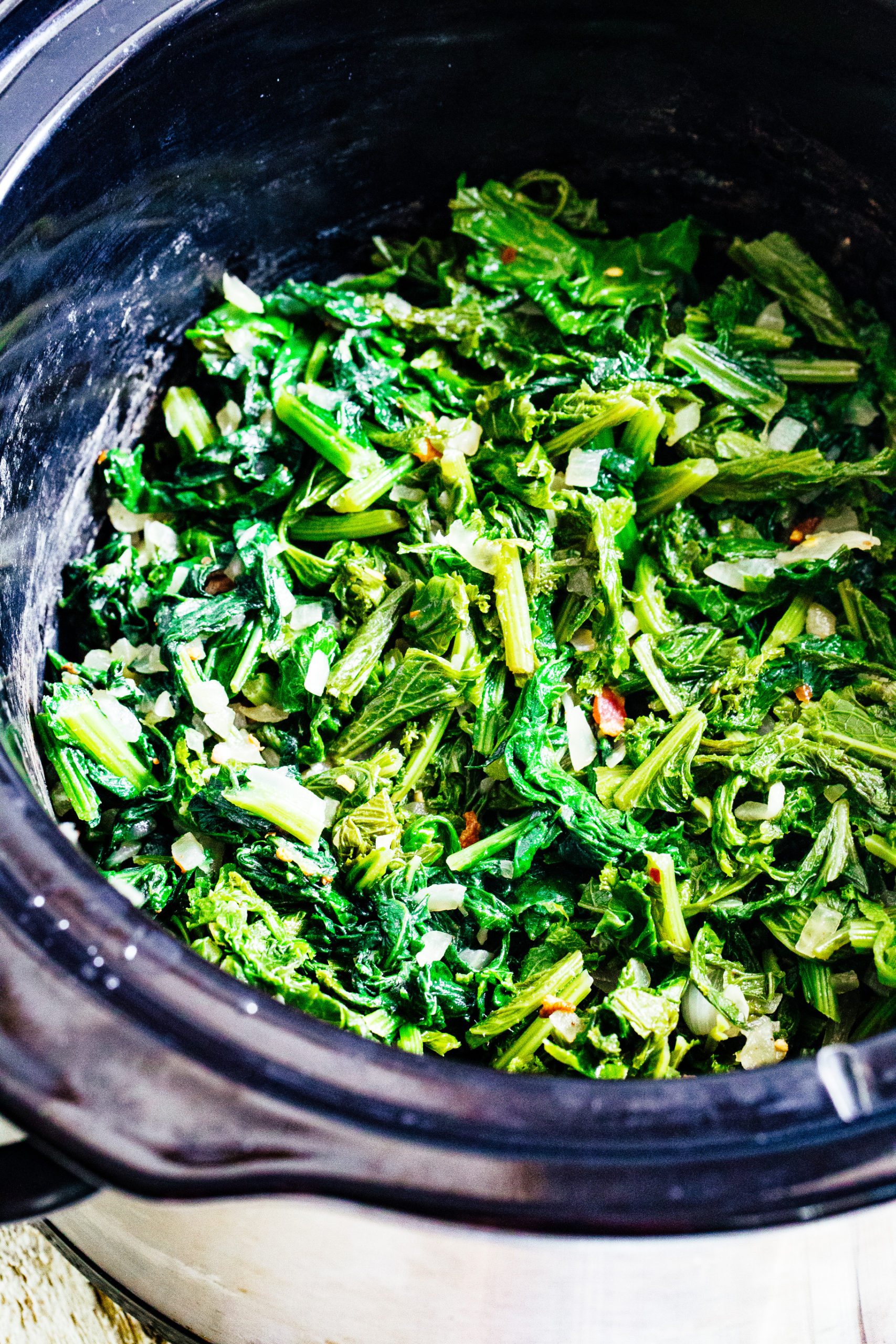 Delicious and Easy Slow Cooker Mustard Greens